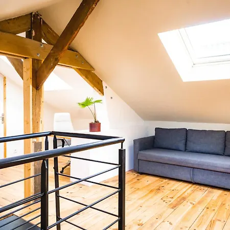 Loft Industriel 150 M2 10min Du Circuit Villa Le Mans