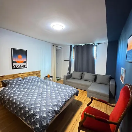 Loft Industriel 150 M2 10min Du Circuit فيلة لو مان